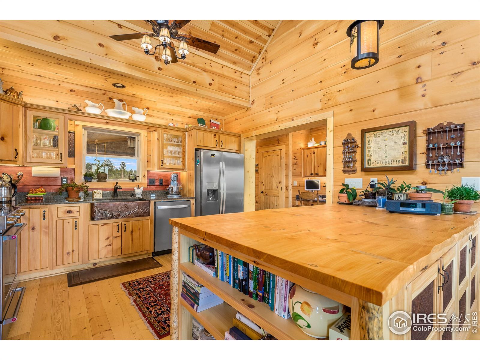 599 Ford Hill, Bellvue, CO