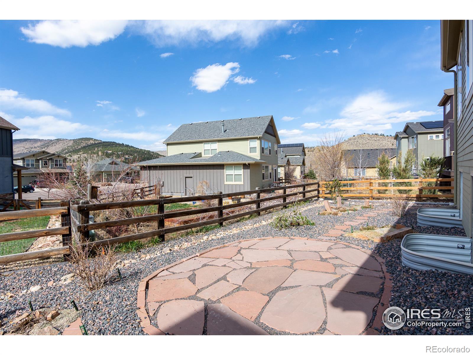 351 McConnell, Lyons, CO