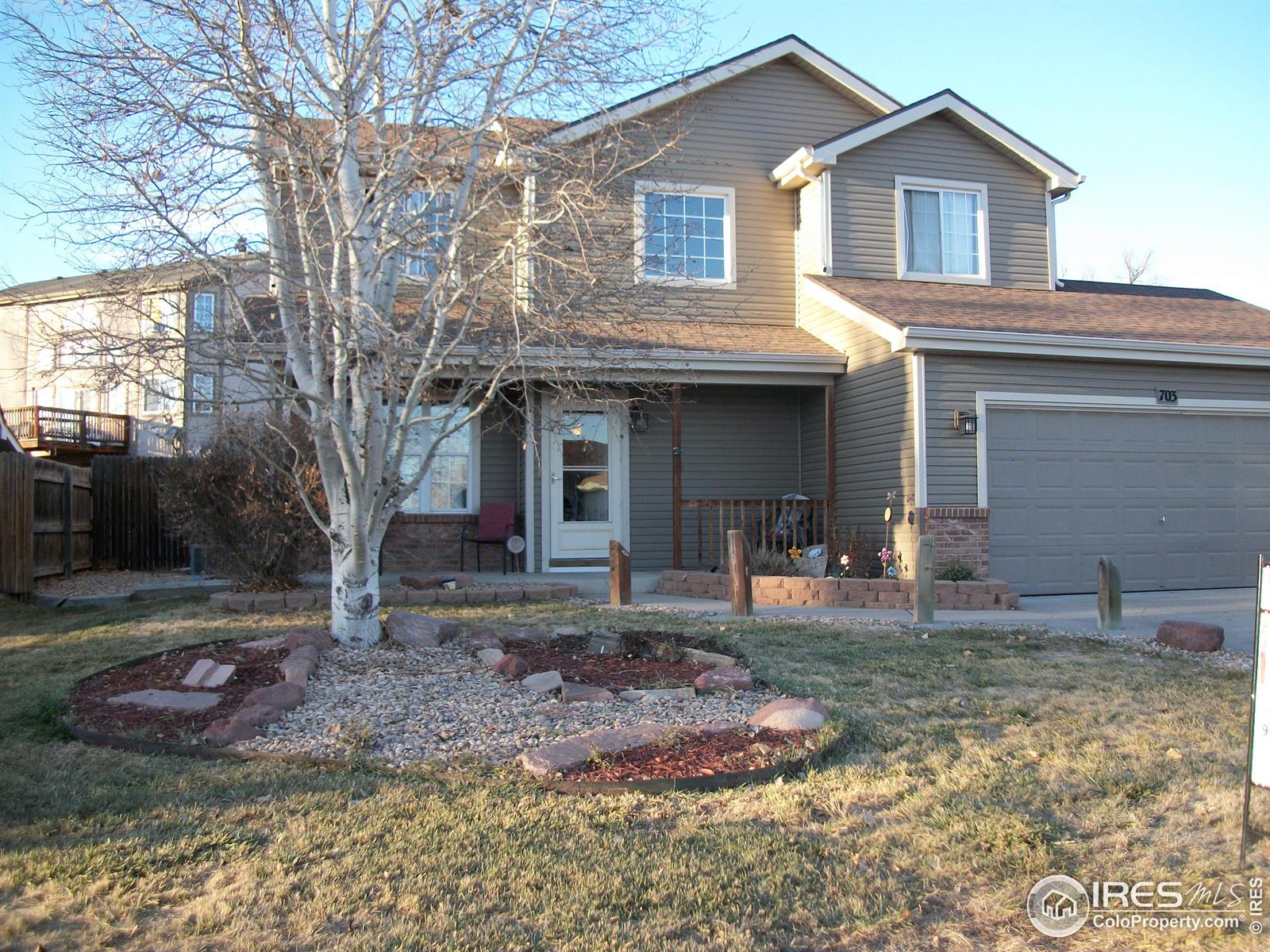 703 Country Acres, Johnstown, CO