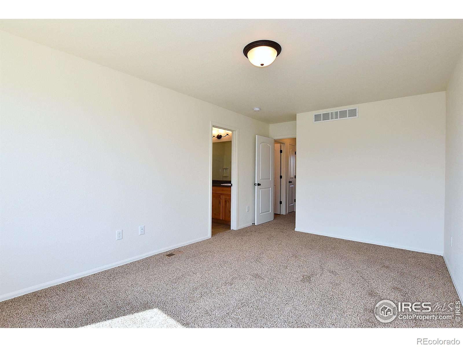 10221 16th, Greeley, CO
