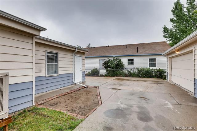 7890 Olive, Commerce City, CO