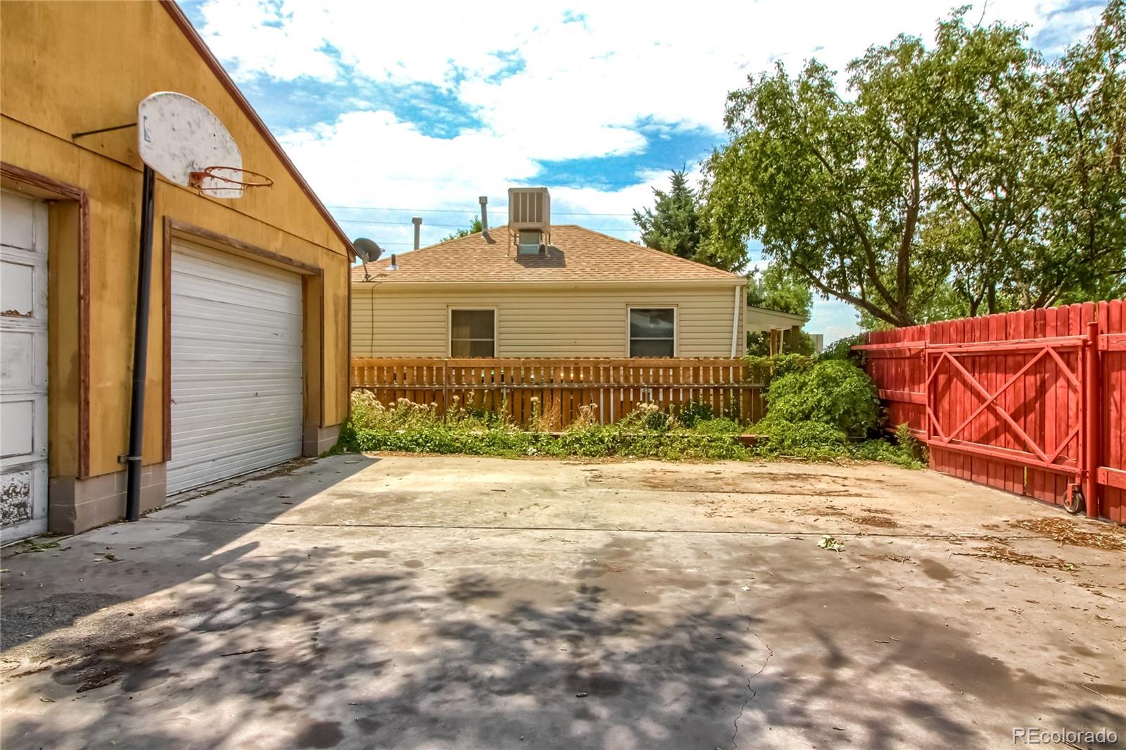 6930 Forest, Commerce City, CO